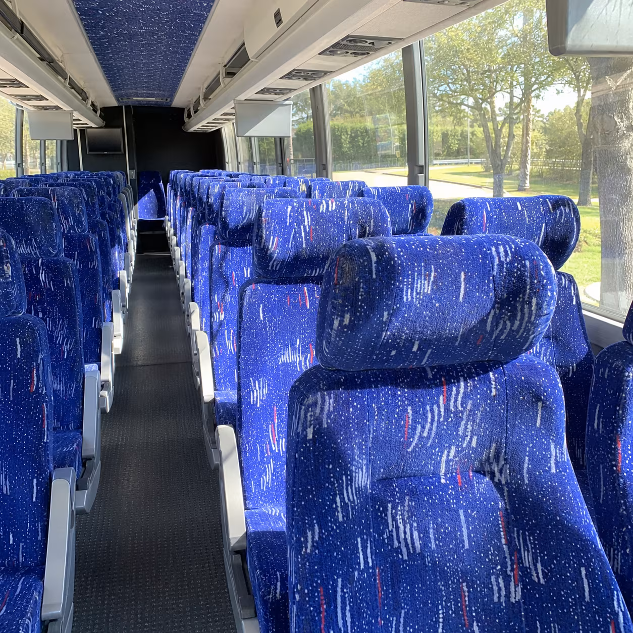everett charter buses