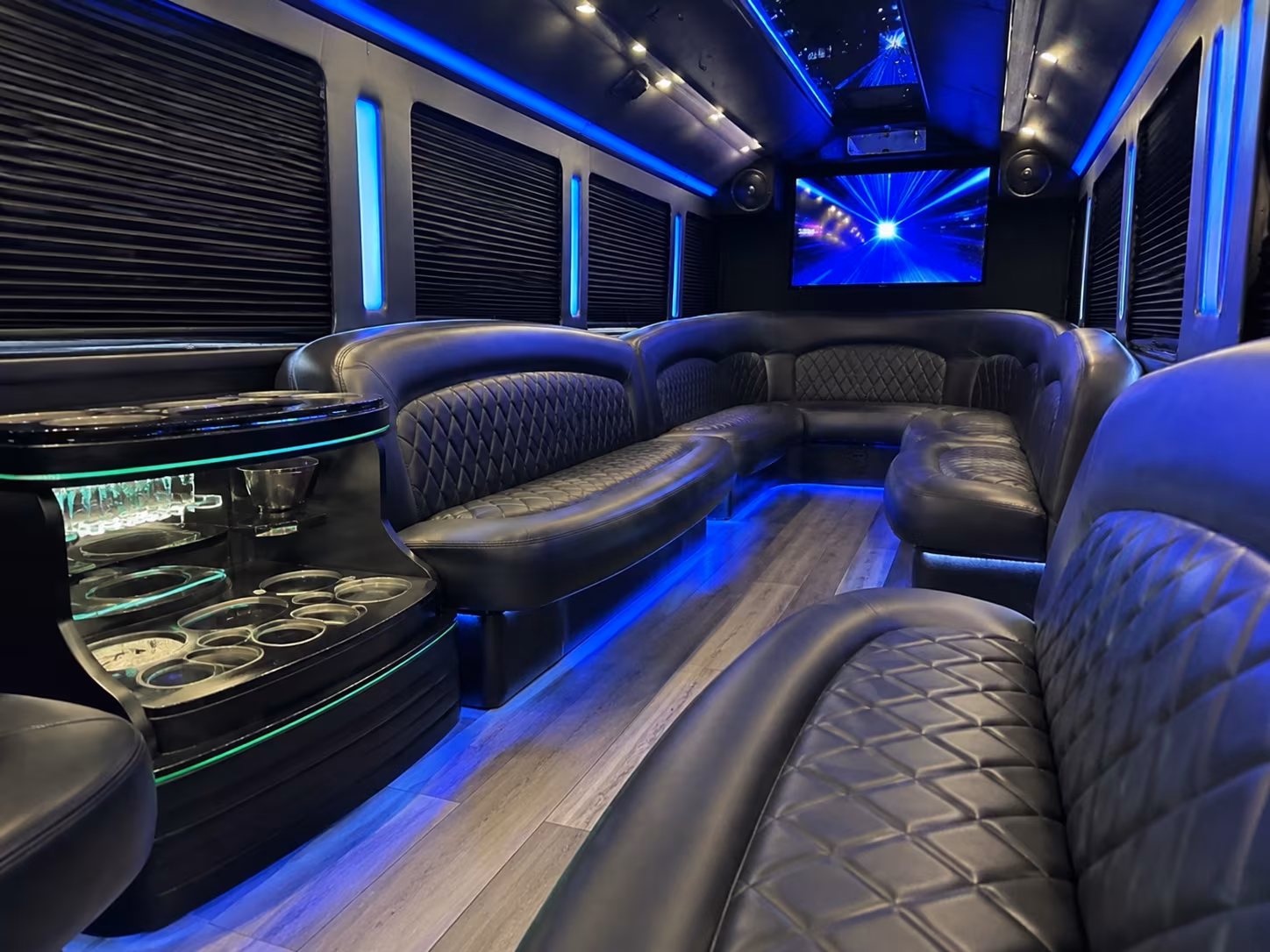 federal way bellingham charter buses