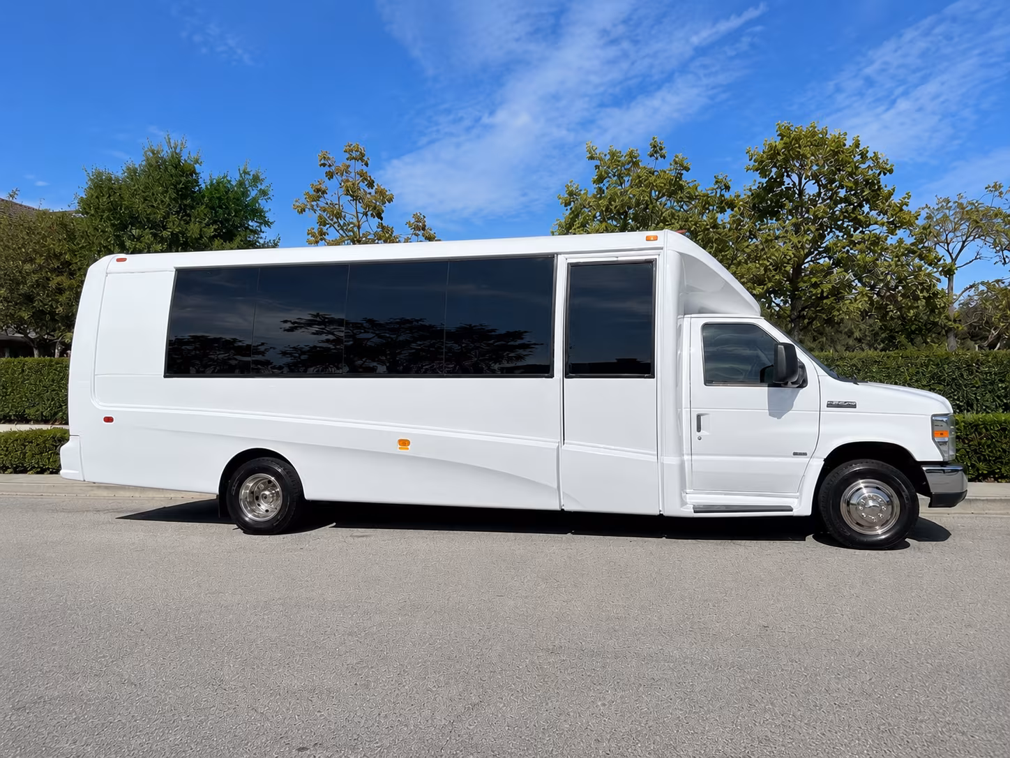 minibus rentals for chuckanut drive and scenic whatcom county venues